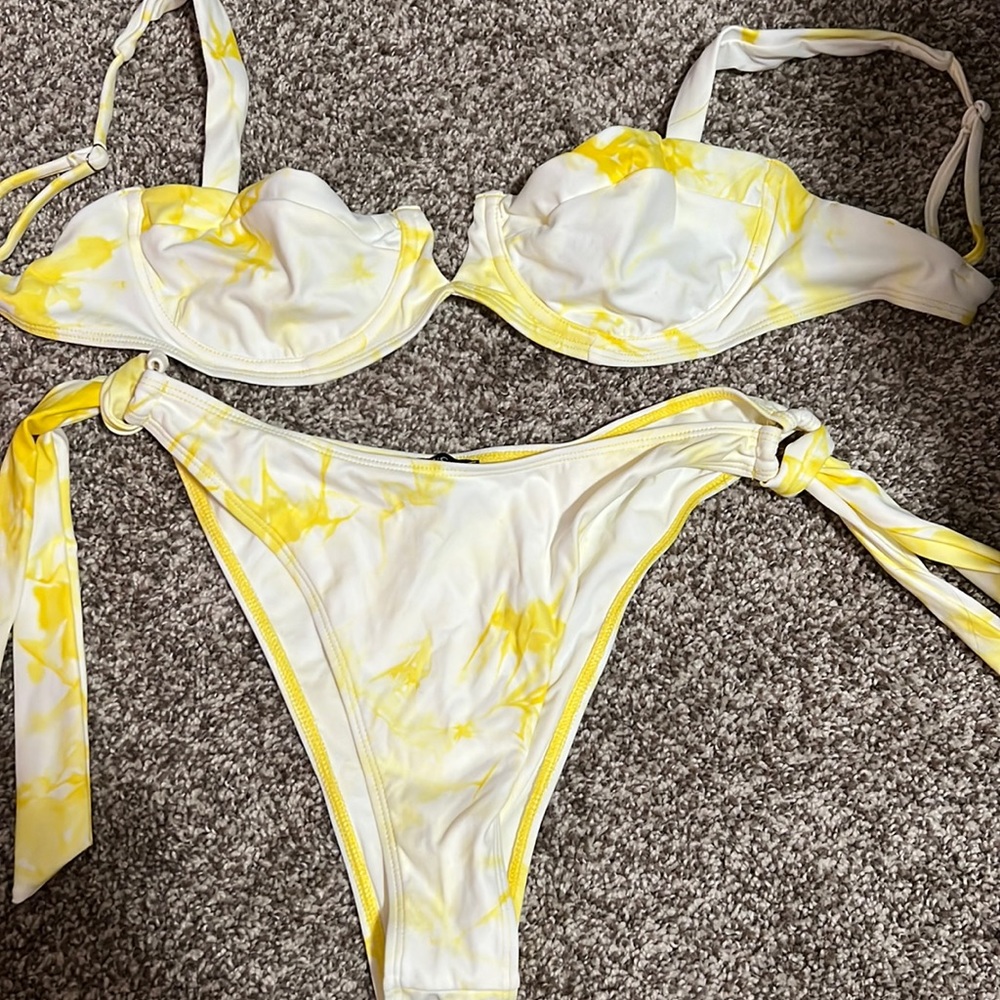 Icon Swim - Yellow swim set